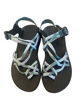 Chaco size 8